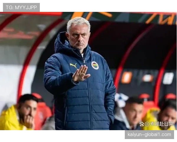 穆里尼奥临场调整经典案例 28分钟换人实现逆转