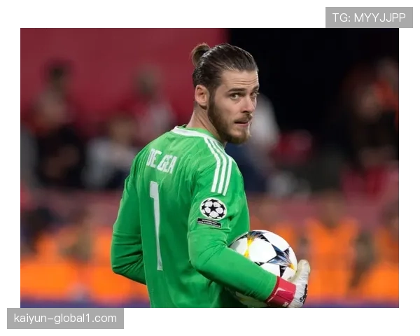 尤尔曼德阵型灵活性：勒沃库森3-4-2-1与5-3-2的战术切换逻辑